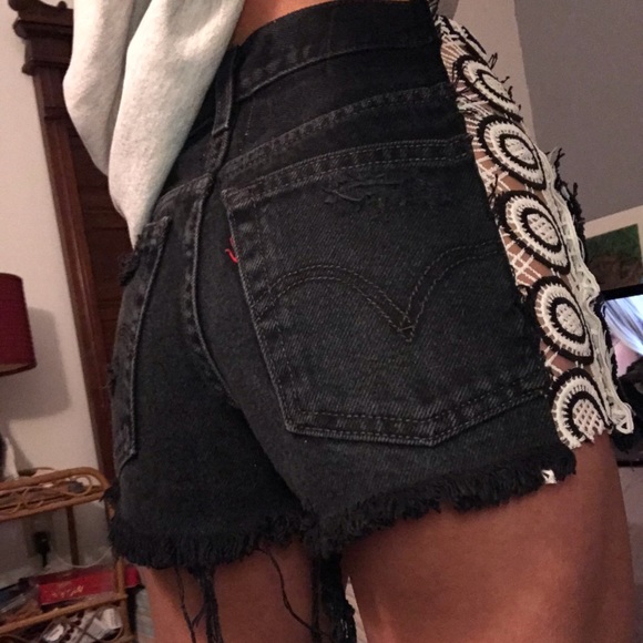 ❌SOLD❌NWT LF Levi’s Furst OfA Kind Vintage crochet - Picture 6 of 8